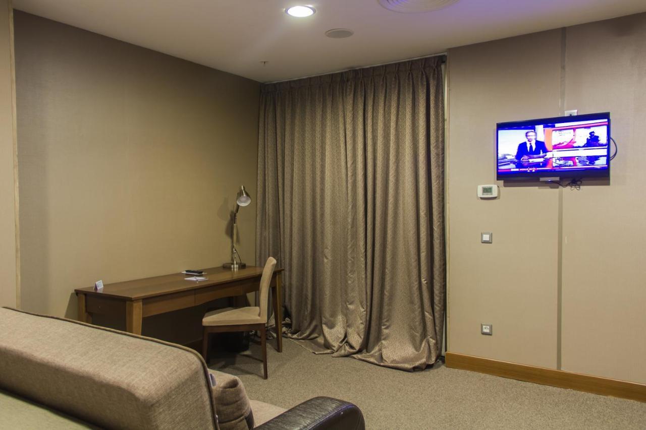 Parkside Hotel & Apartments Baky Esterno foto