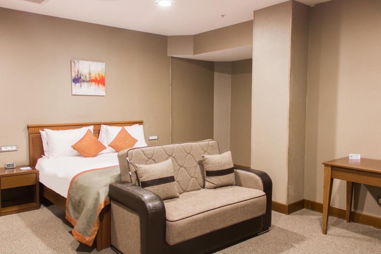 Parkside Hotel & Apartments Baky Esterno foto
