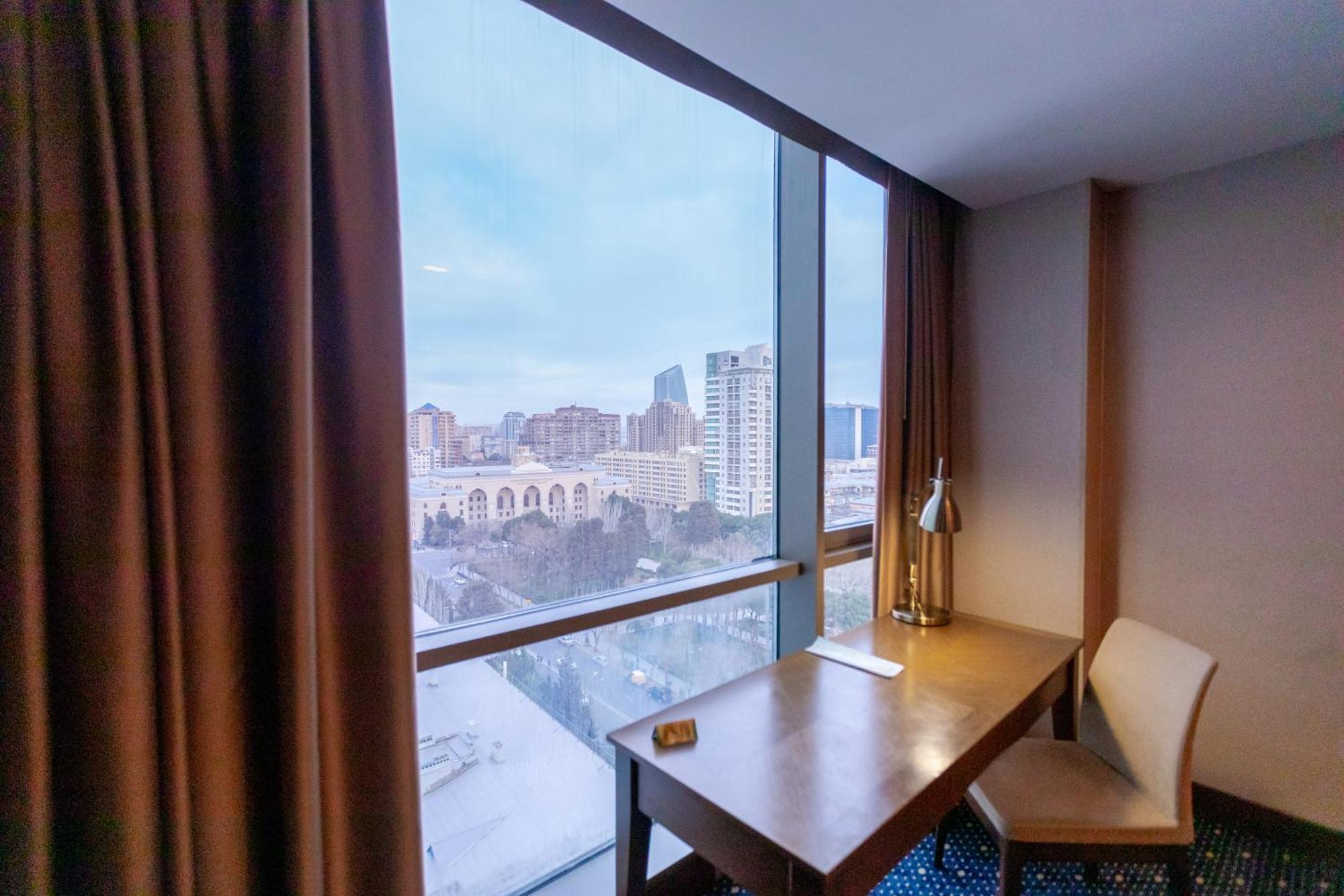 Parkside Hotel & Apartments Baky Esterno foto