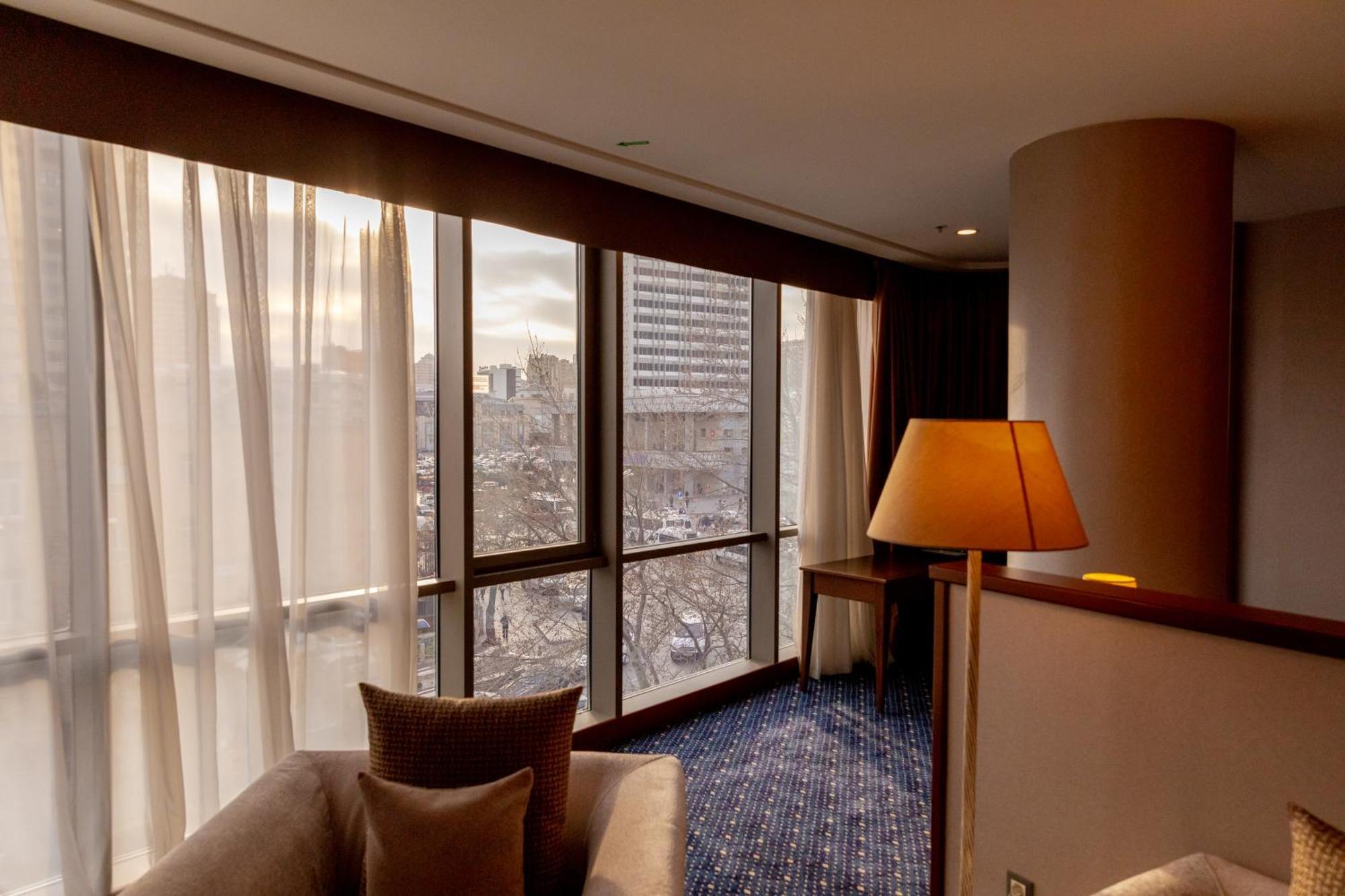 Parkside Hotel & Apartments Baky Esterno foto