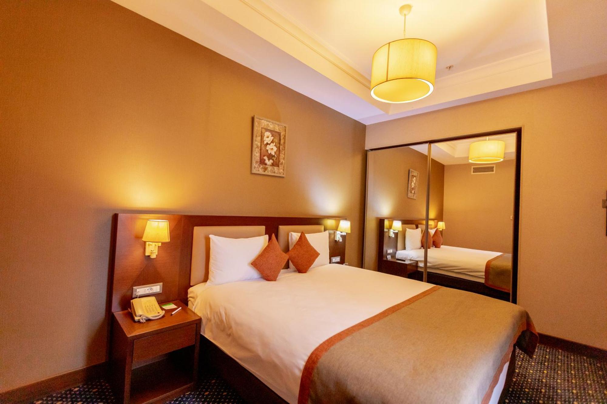 Parkside Hotel & Apartments Baky Esterno foto