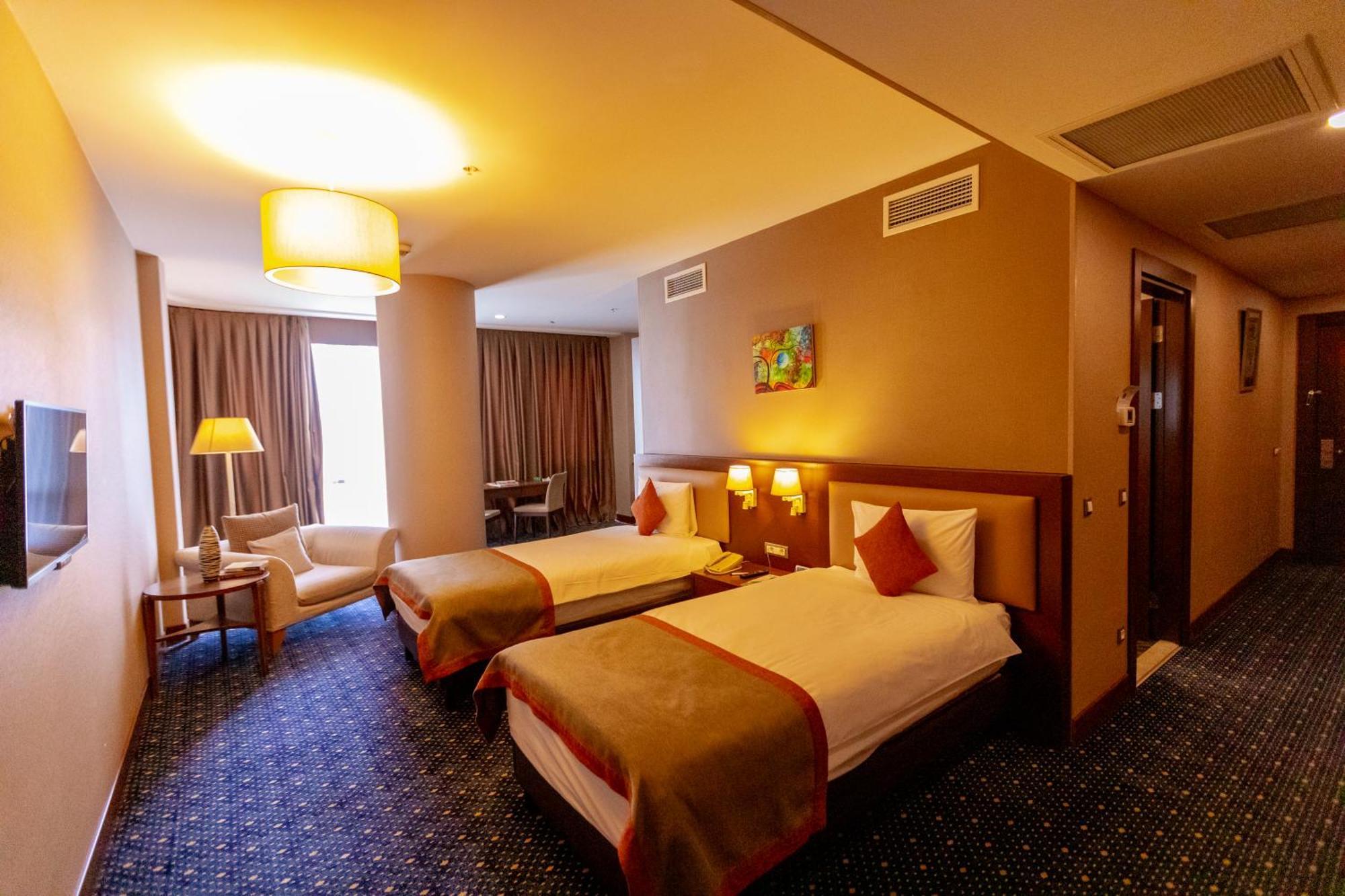 Parkside Hotel & Apartments Baky Esterno foto