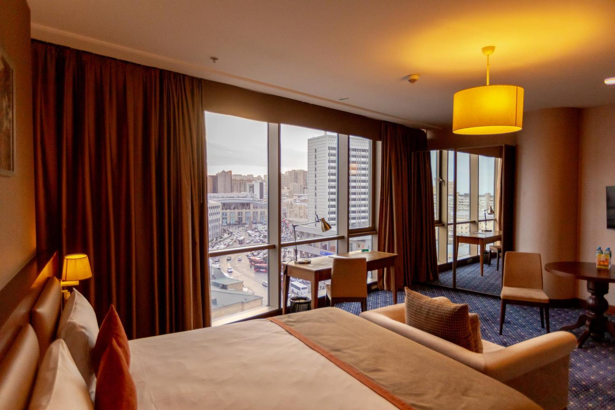 Parkside Hotel & Apartments Baky Esterno foto