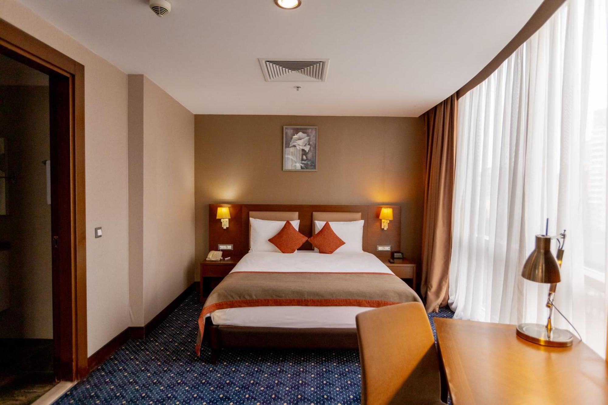 Parkside Hotel & Apartments Baky Esterno foto